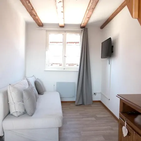 Apartment Travel Homes - Tanneur 7, Just Next To Little Venice