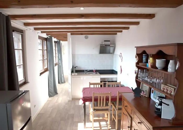 Travel Homes - Tanneur 7, Just Next To Little Venice Apartment *